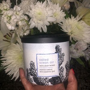 Bath and Body Works - Salted Ocean Air Candle